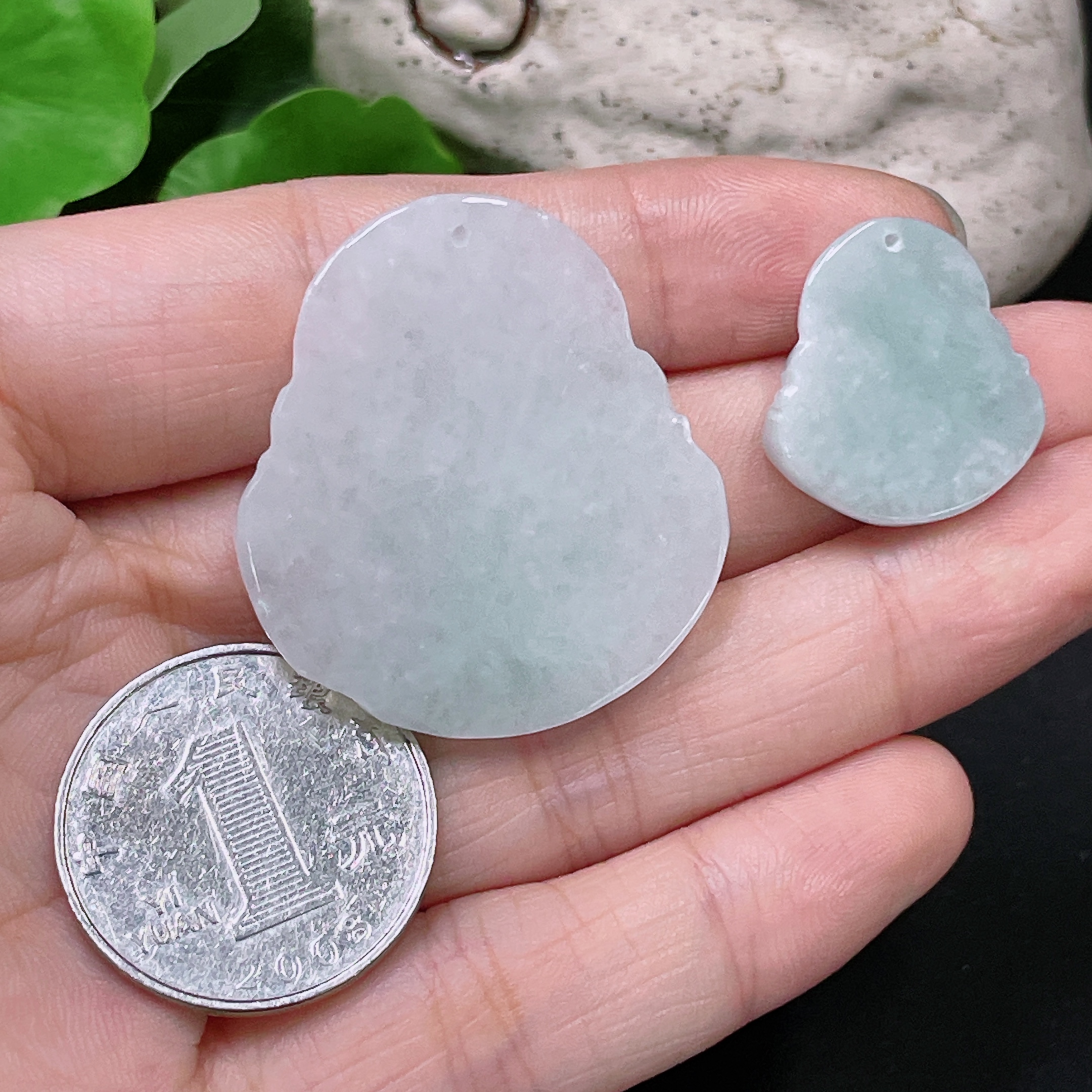 F33892350 Jadeite Pendants Sell as a Lot