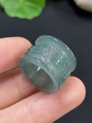 F42969351 翡翠仿古挂件 货品总重约4.03g