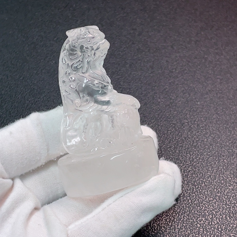 C32816780 Crystal Ornament Total Weight Approximately 97.4g