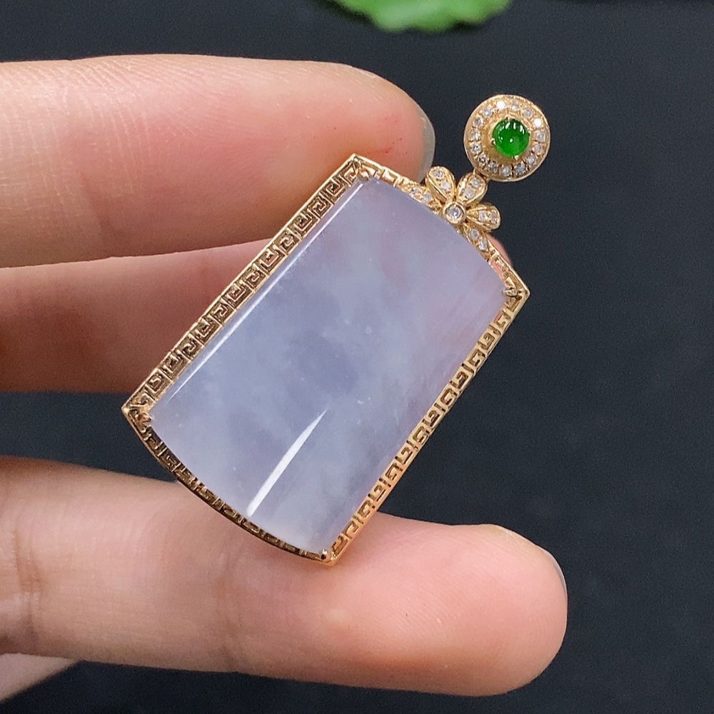 F33833542 Jadeite Plain Pendant Pendant with 18K Gold and Diamond Accents, Total Weight Approx. 5.32g