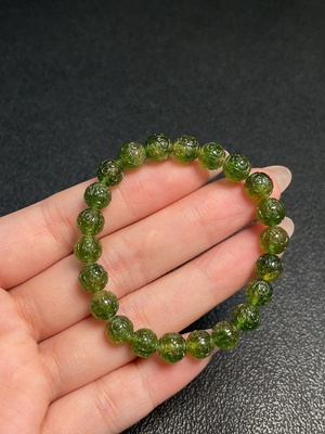 C33920717 Tourmaline Bracelet with Visible Organic Inclusions, Approx. 11.81g Total Weight, 7.2mm Beads