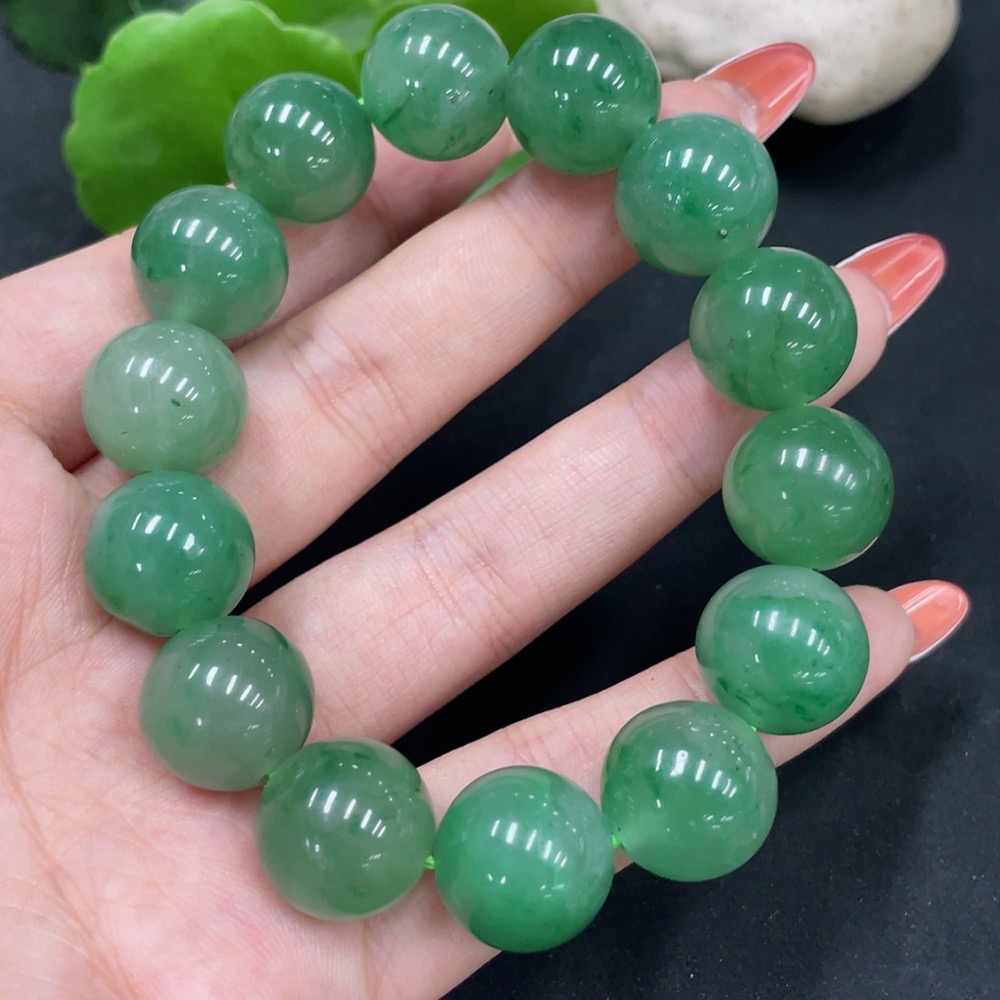 H34026766 African Emerald (Dulong Jade)
