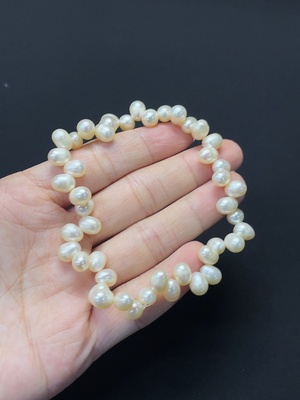 C46535704 珍珠手串 货品总重约14.89g 卡7mm左右