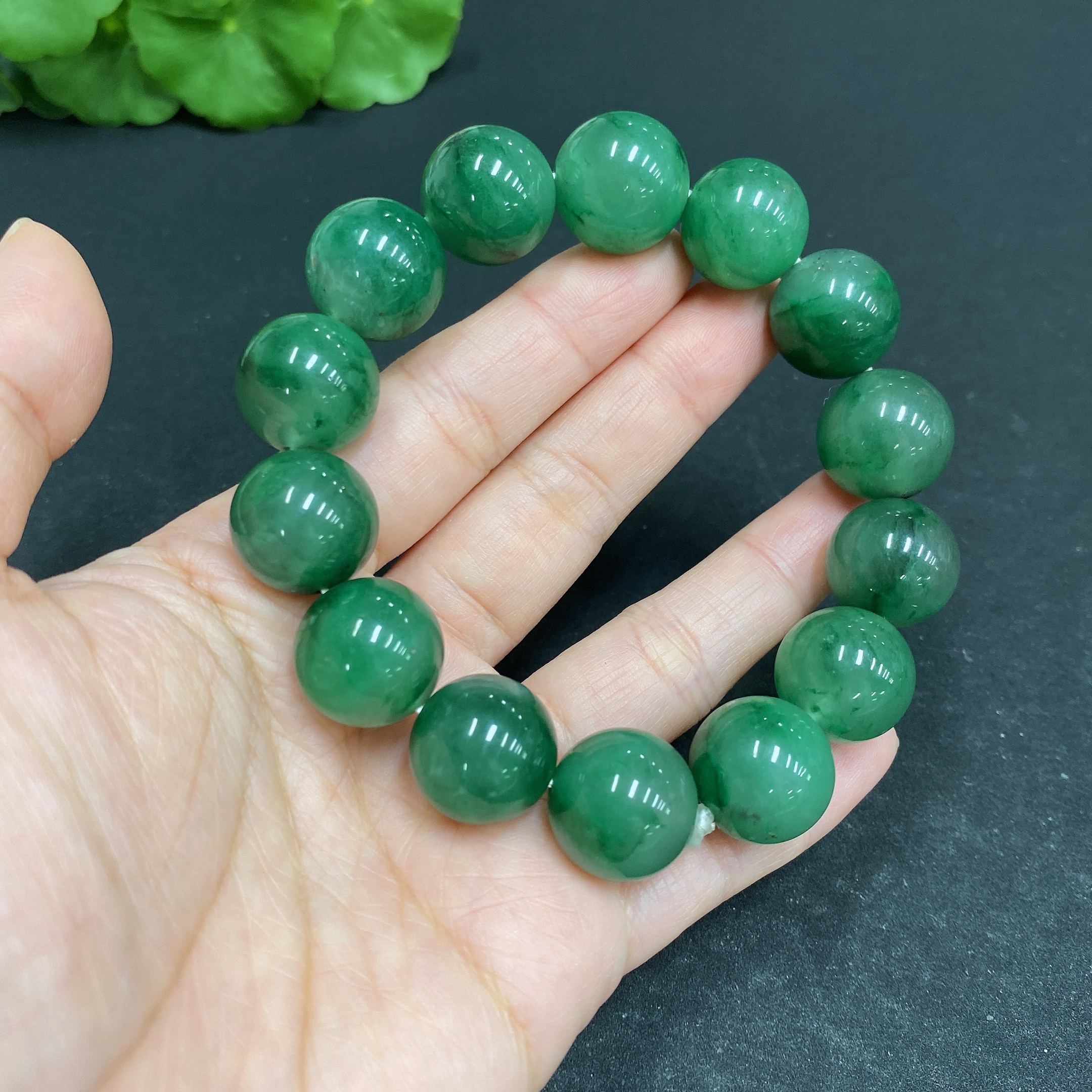 H33939387 African Emerald (Dulong Jade)
