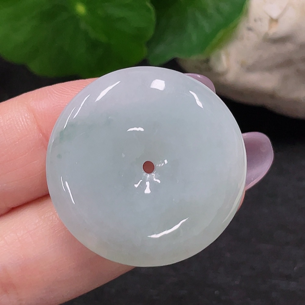 F34965714 Jadeite Peace Clasp Pendant Total Weight Approx. 11.44g