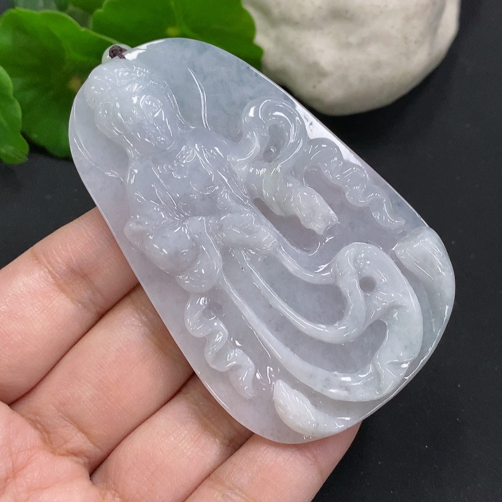 F35106587 Jadeite Guanyin pendant, total weight approximately 56g (including rope weight), matching beads not jadeite