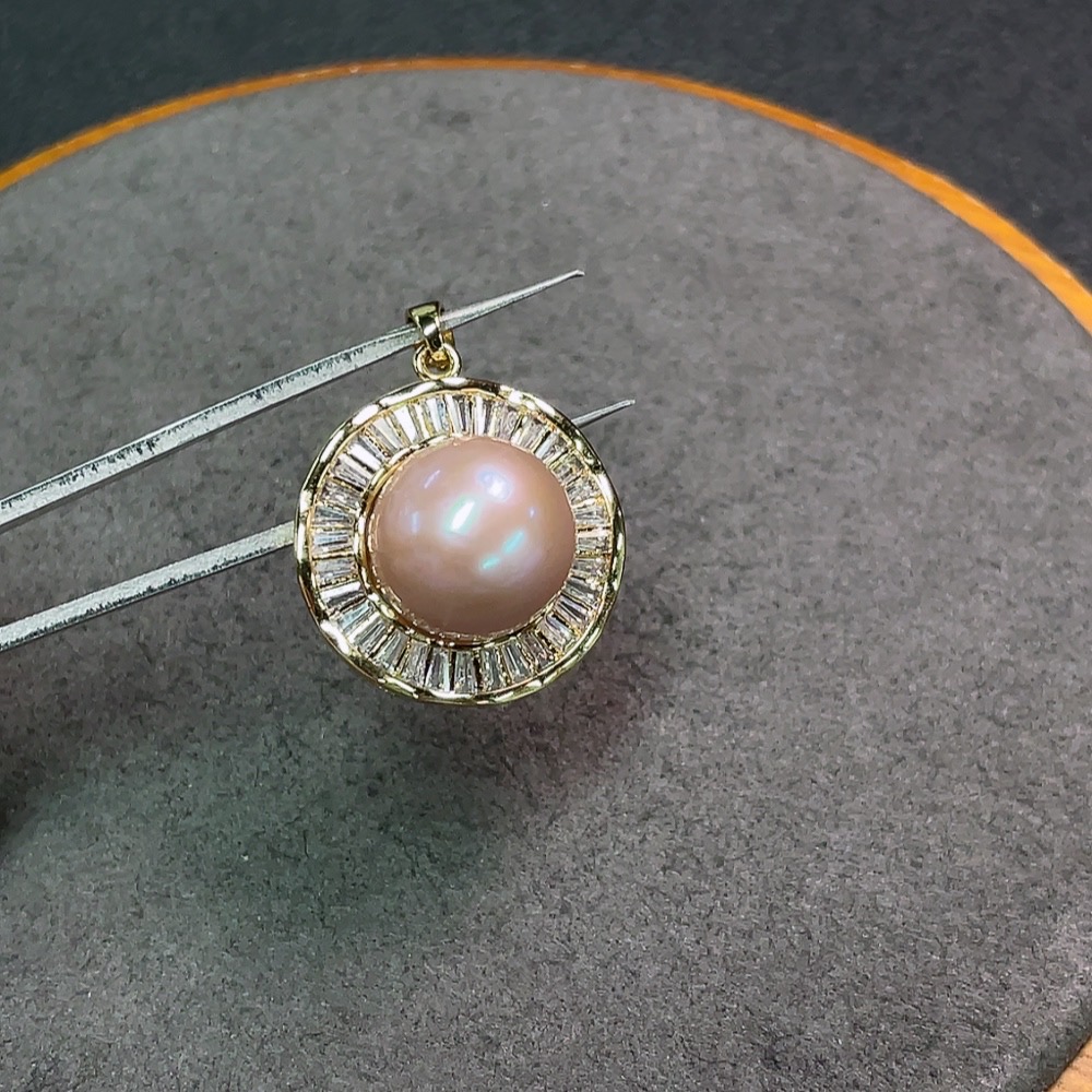 C34037974 Pearl Pendant Non-Gold Total Weight Approx. 6.02g Size About 12.7mm