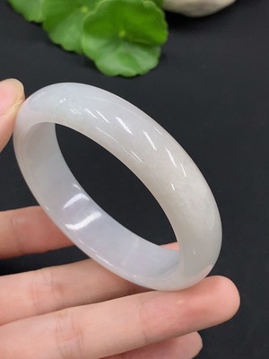 F33927049 Jadeite Concubine Bracelet Size 54.2/48.2 Total Weight Approx. 45.77g