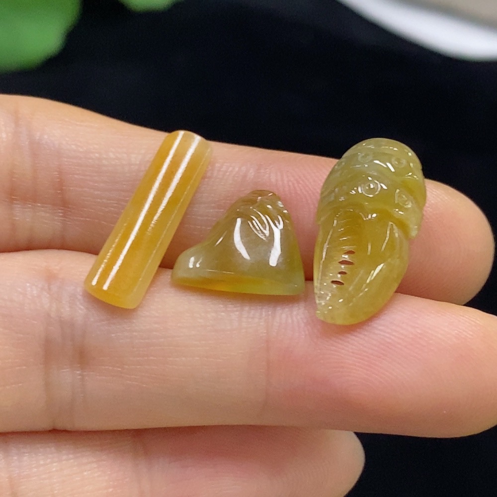 F32789814 color origin undetermined