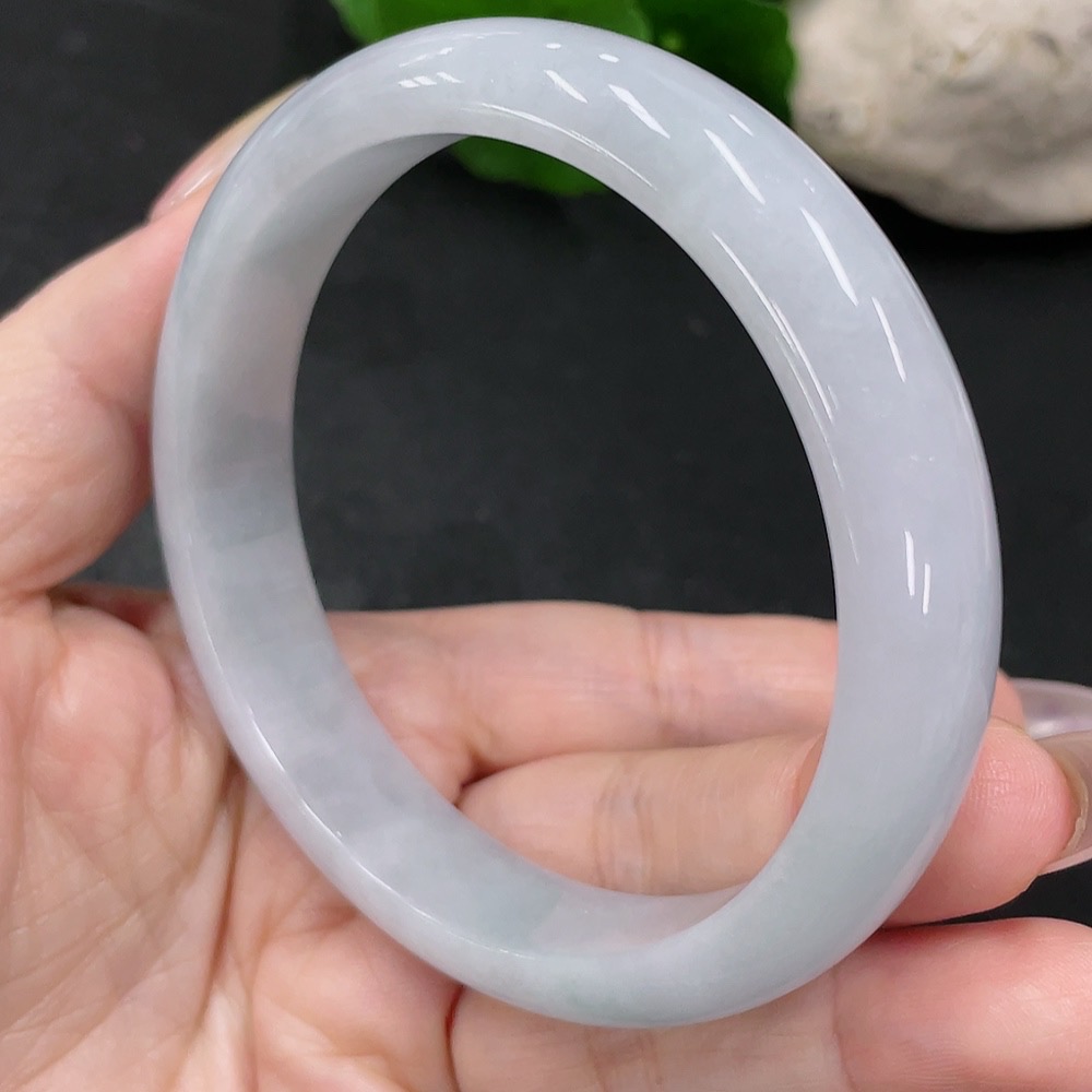 F34069198 Jadeite Round Bangle Size 63.4 Total Weight Approx. 62.7g