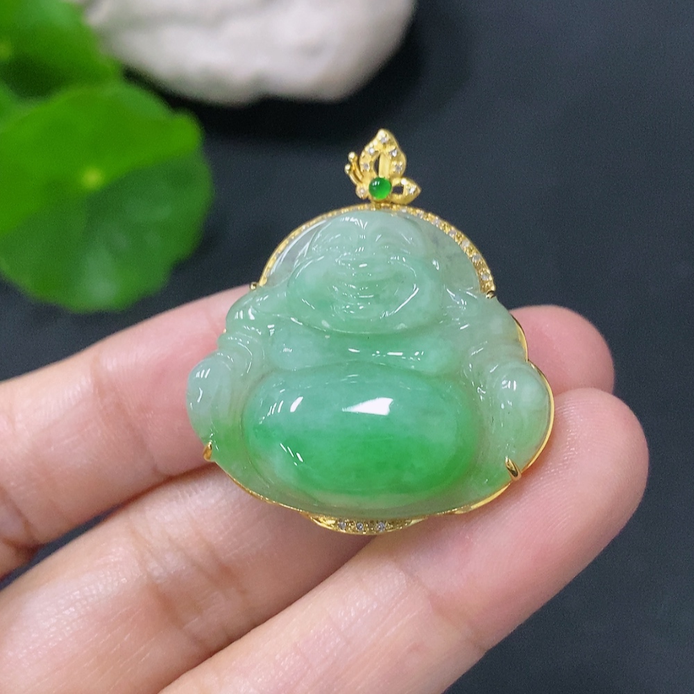 F31588644 Jadeite Buddha Pendant with 18K Gold and Diamond Accents, Total Weight Approx. 7.37g