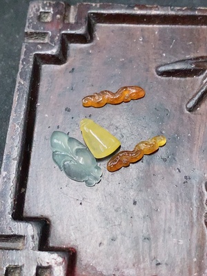 F34953654 Jadeite Inlaid Pieces Sell as a Lot Yellow-Red Part Color Origin Undetermined