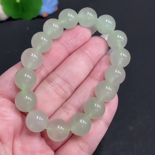 H27111953 African Emerald (Dulong Jade)