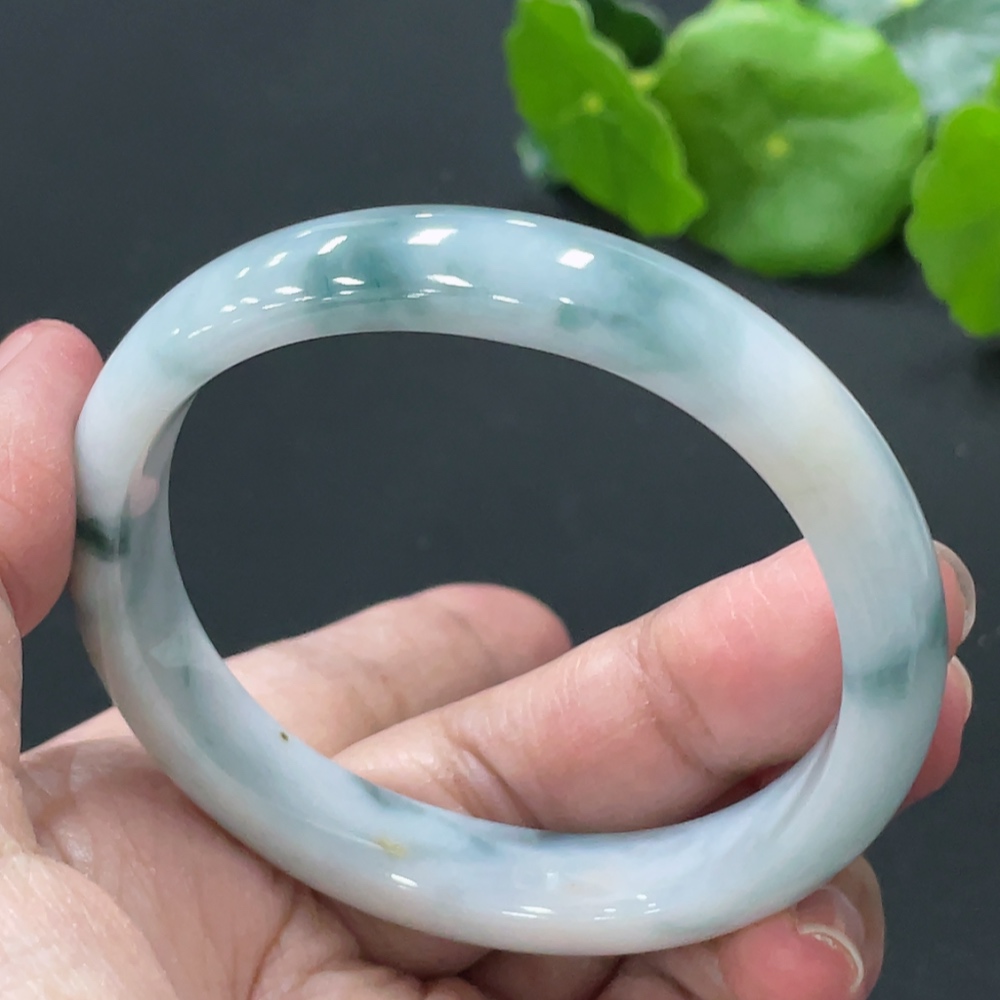 F33874458 Imperial Concubine Jadeite Bangle