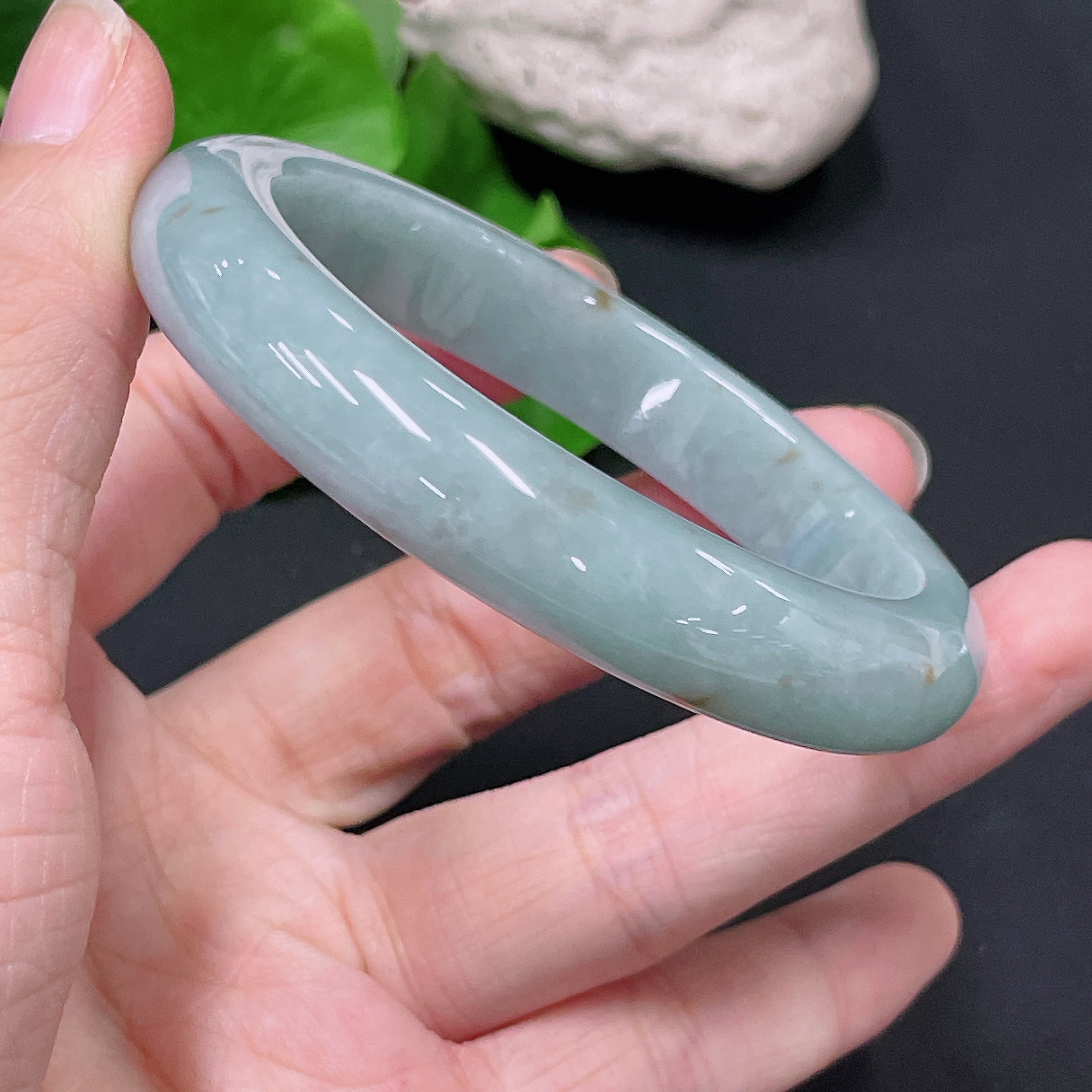 F33865491 Jadeite Round Bangle, Circumference 56.7, Total Weight Approx. 54g