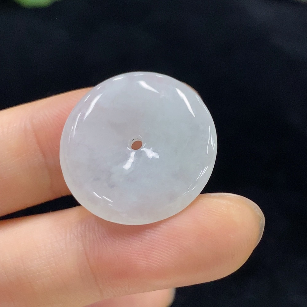 F30479624 Jadeite Peace Knot Pendant Total Weight Approximately 3.86g