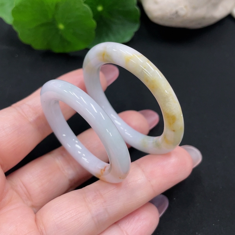 F34981914 Jadeite Peace Ring Pendant Sell as a Lot (yellow part color origin undetermined)