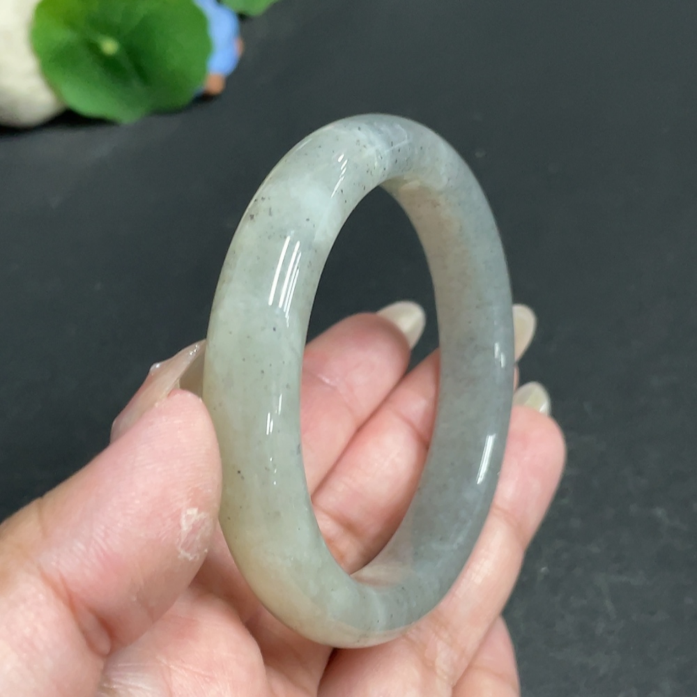 H30487182 Hetian Jade Round Bracelet Size 54.1 Total Weight Approx. 47.6g