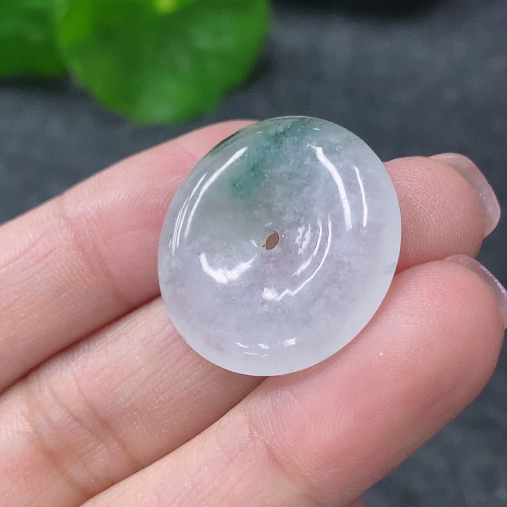 F34999023 Jadeite Pendant Peace Buckle Total Weight Approx. 4.2g