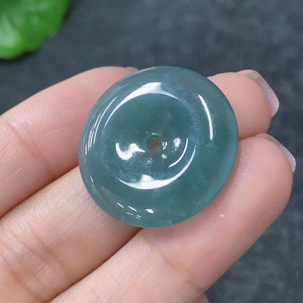 F34998704 Jadeite Pendant Peace Buckle Total Weight Approx. 4.53g