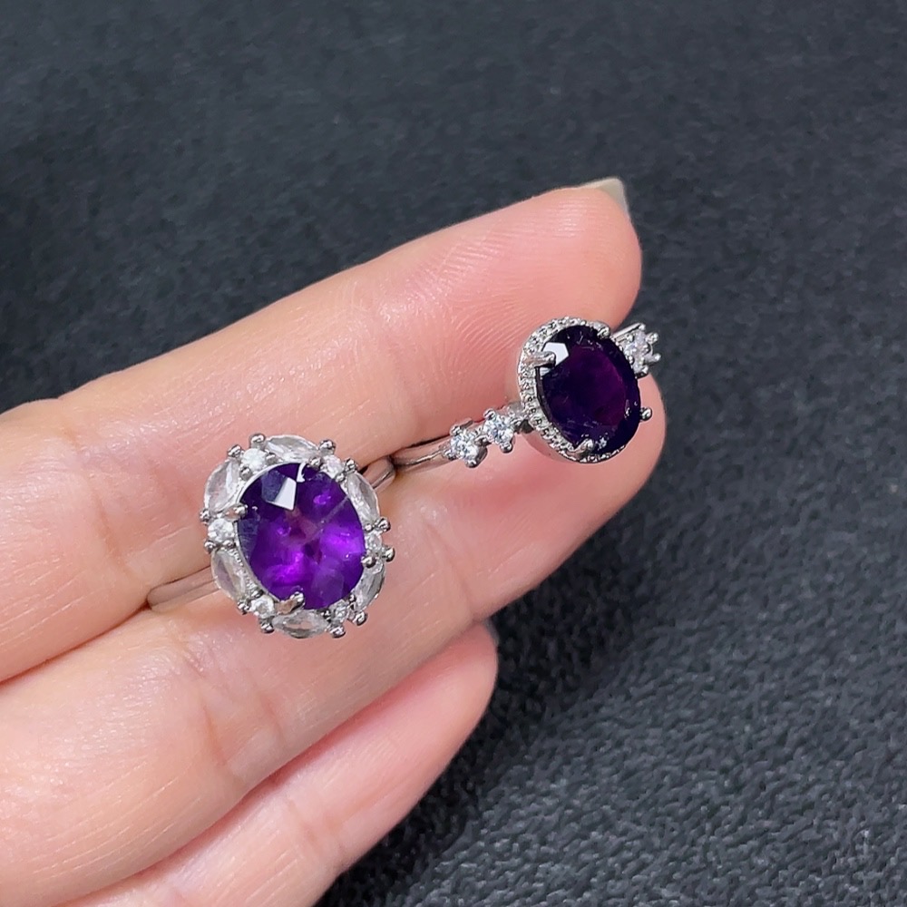 C34989726 Crystal Ring Non-Gold Adjustable Total Weight Approx. 5.26g Sell as a Lot