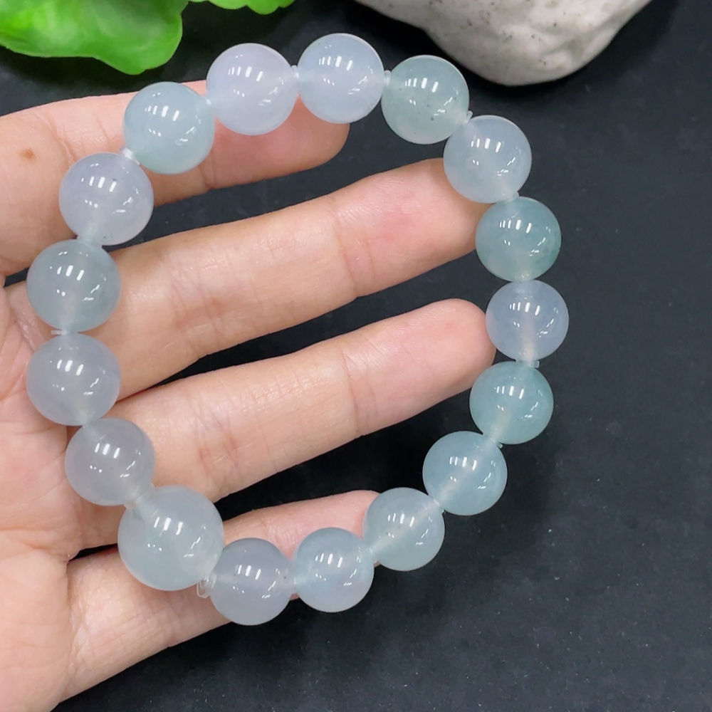 F31637321 Jadeite Bracelet Size 12.5/10.7mm Approx. Total Weight 38.57g