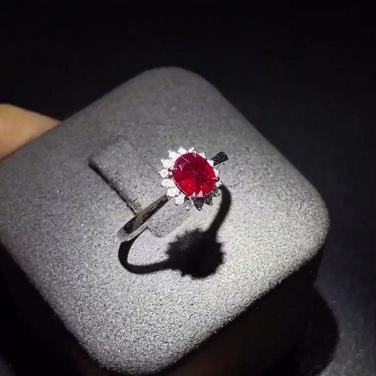 C26990282 Ruby Ring, 18K Gold, Size 19, Total Weight Approx. 2.33g
