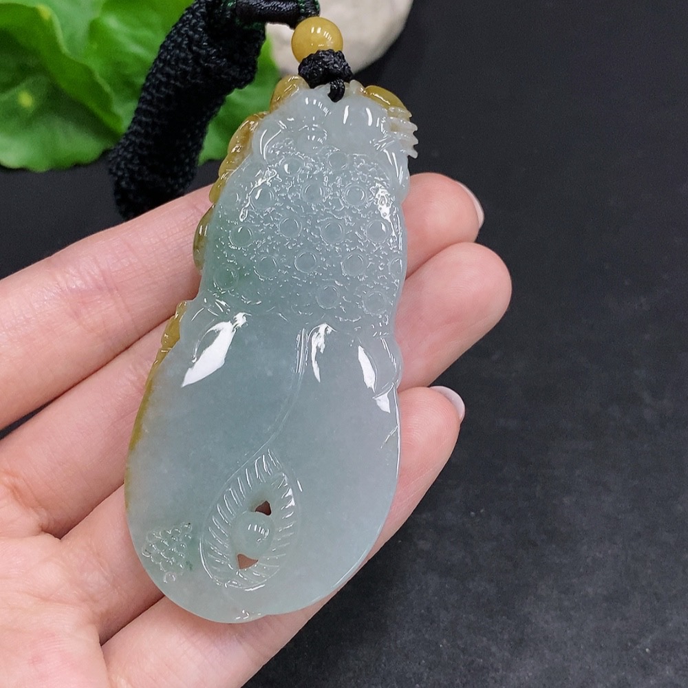 F34002112 Jadeite Fortune from All Directions Pendant