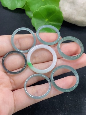 F46548613 翡翠指环 一手走 货品总重约9.67g