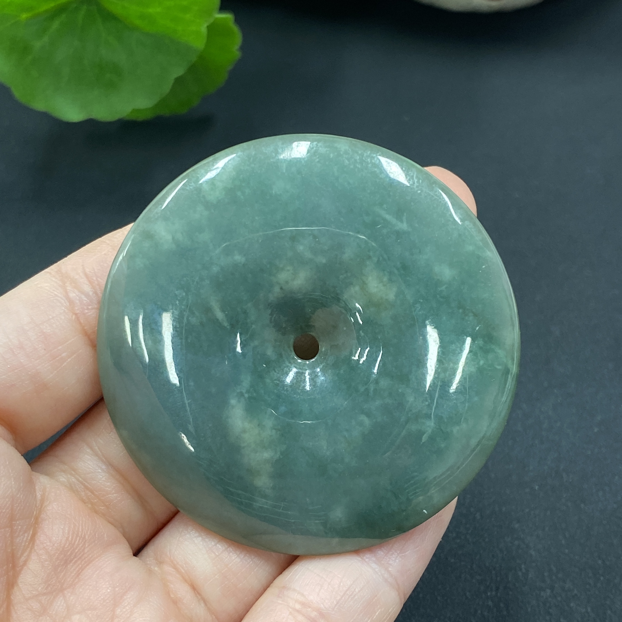 F09570552 Jadeite Pendant Peace Button