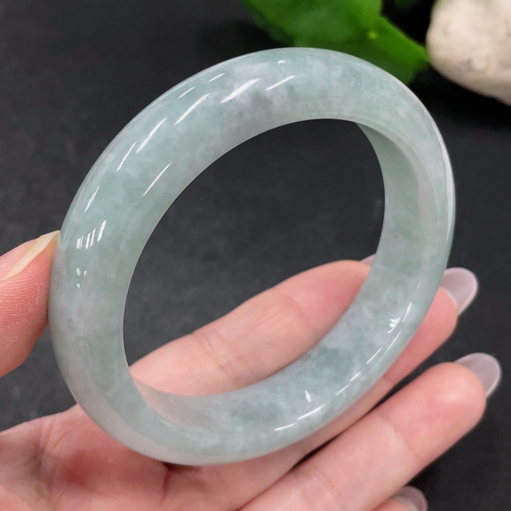 F32708896 Jadeite Round Bangle Size 59 Total Weight Approx. 77.2g