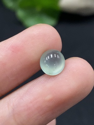 F34055991 Jadeite cabochon Total weight approx. 0.3g
