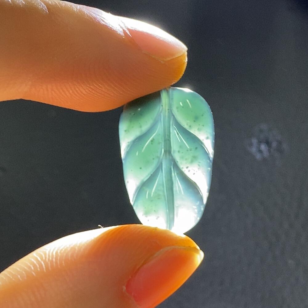 F05617537 Jadeite Leaf Inlay Piece