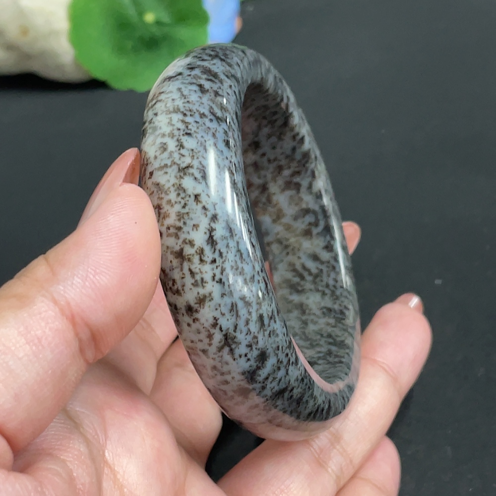 H34005082 Hetian Jade Round Bracelet Size 58.1 Total Weight Approx. 86.2g