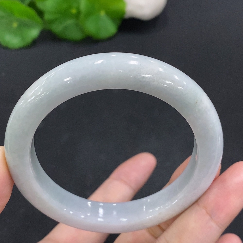 F20229214 Jadeite Round Bangle Size 55.2 Total Weight 52.588g