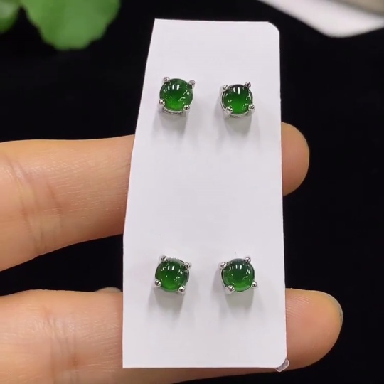 F34045330 Jadeite Inlaid Earrings Non-Gold