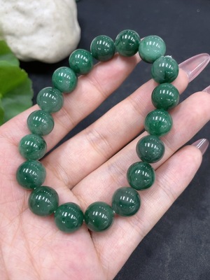 H33842087 African Emerald (Dulong Jade)