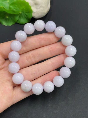 F36263253 翡翠手串 货品总重量约54.6克 卡12mm左右