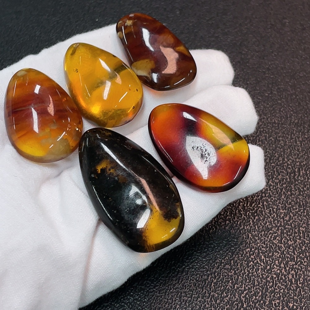 C32785288 Amber Jewelry Total Weight Approx. 21.74g Sell as a Lot