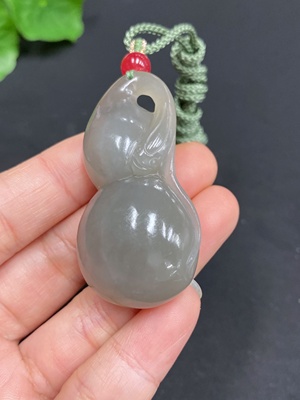 H24806246 Hetian Jade Pendant Gourd Total Weight (with rope) 28.9g