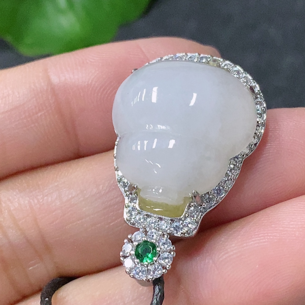 F34976740 Jadeite inlaid gourd pendant non-gold total weight approx. 6.89g including rope