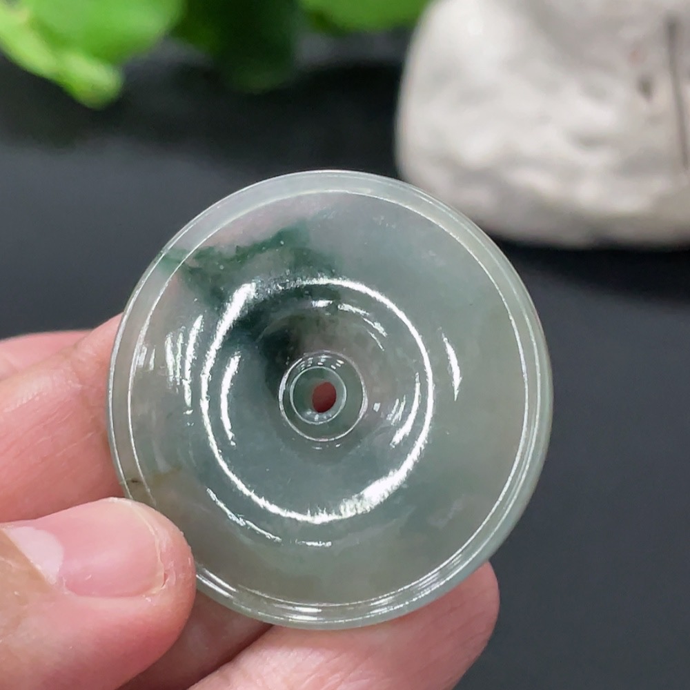 F33875059 Jadeite Pendant Peace Knot, Total Weight Approximately 8.15g