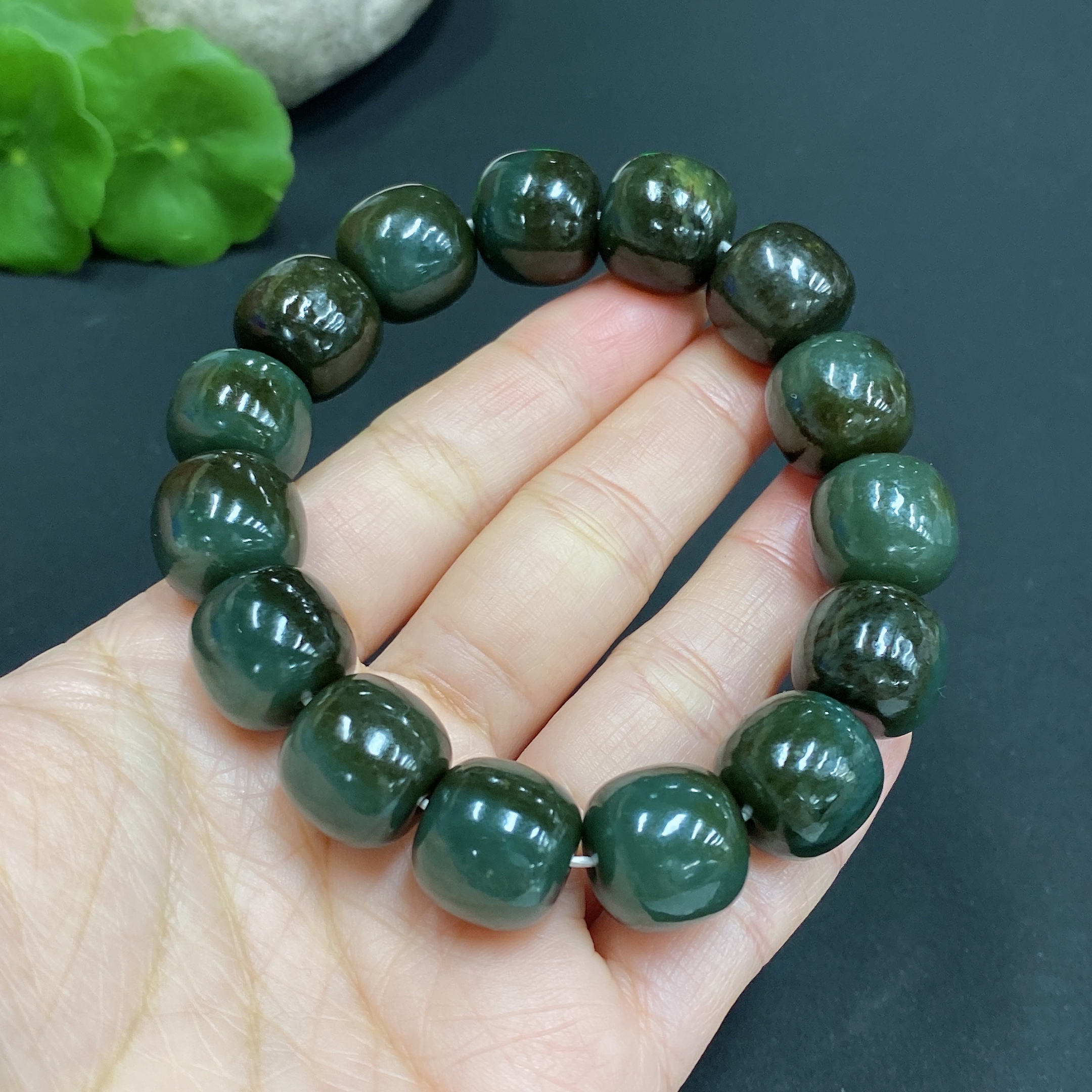 H27084765 Hetian Jade Bracelet   Approx. 13.8mm   Total Weight Approx. 69.8g