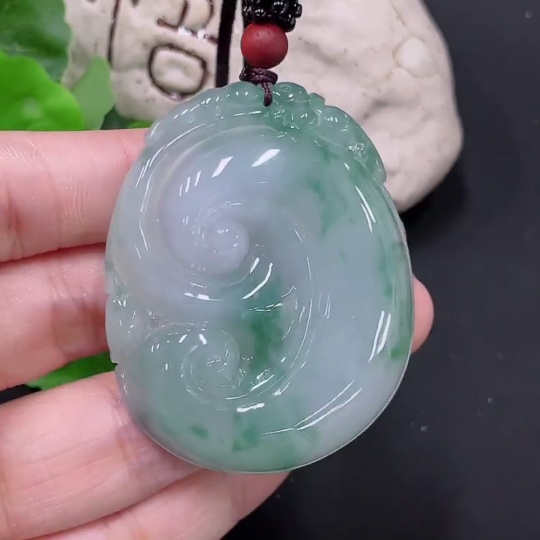 F33866084 Jadeite Ruyi Pendant with total weight approx. 33.5g including rope
