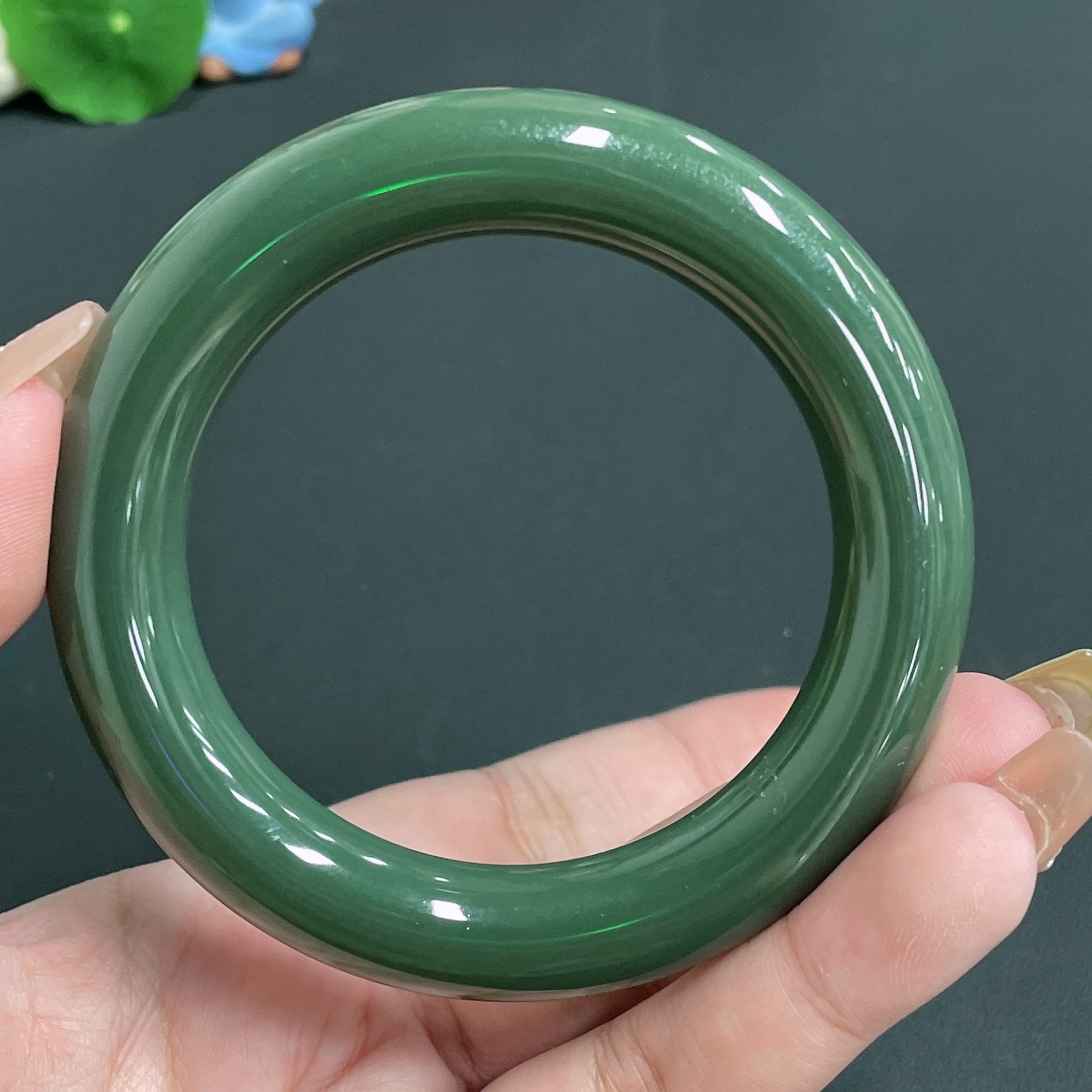 H20284724 Hetian Jade Round Bangle Size 57.6 Total Weight Approx. 81.24g