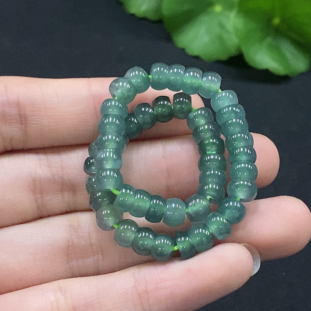 F35133311 Jadeite bracelet, total weight about 11.7g, size about 5.8mm