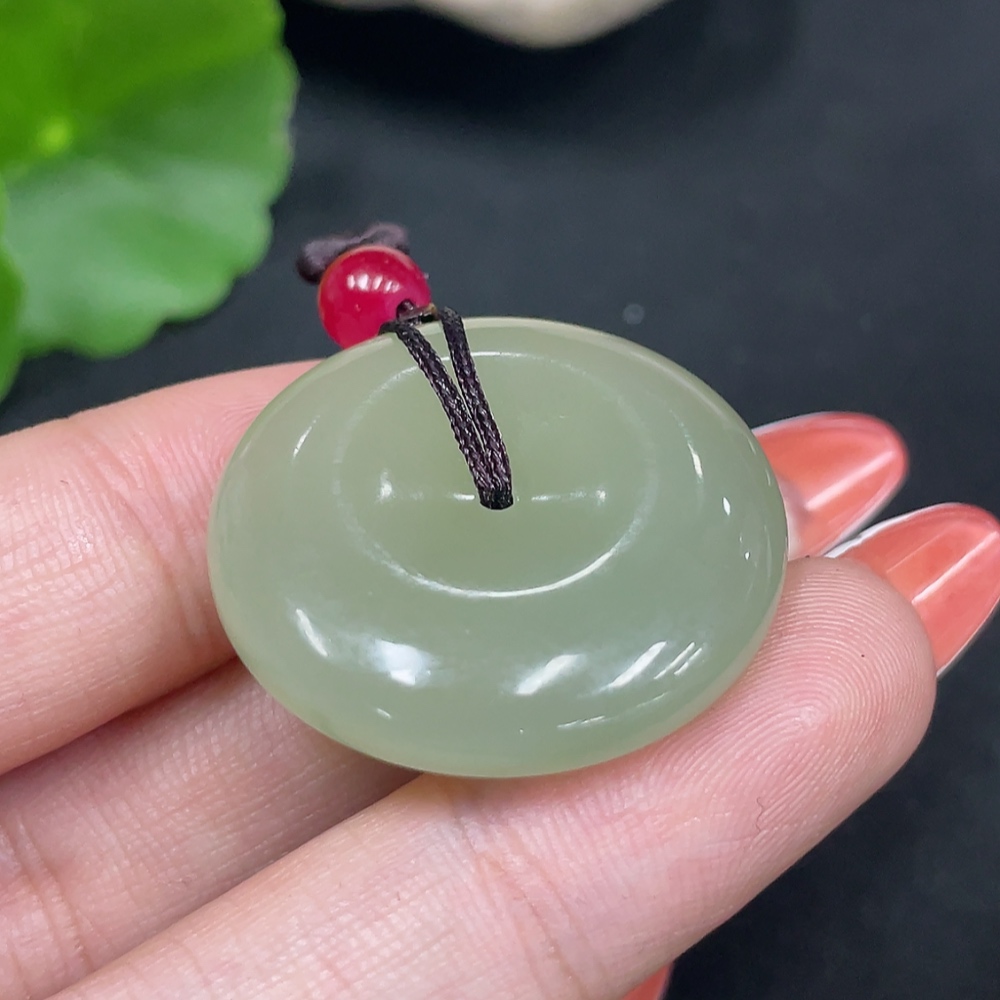 H34027904 Hetian Jade Pendant   Peace Button   Total Weight: Approx. 11.6g