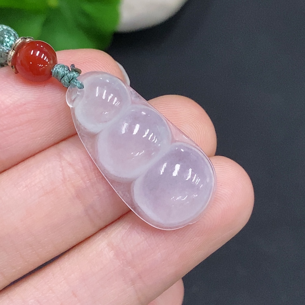 F33832025 Jadeite Lucky Bean Pendant, Total Weight Including Rope Approximately 4.8g