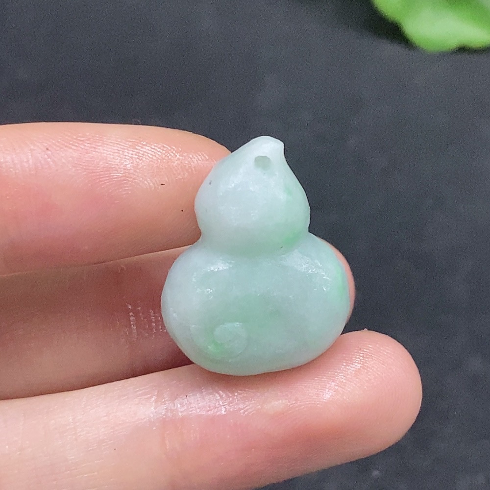 F34029197 Jadeite rough pendant gourd total weight about 8.8g