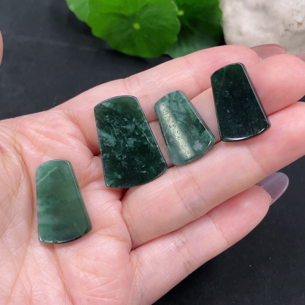 F34982869 Jadeite Plain Pendant Sell as a Lot